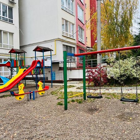 Cozy Apartment In Chisináu Exterior foto